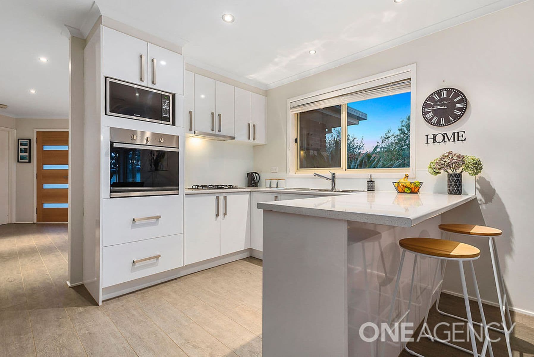 37 Davenport Drive, Sunbury, Sunbury - Thumbnail 3