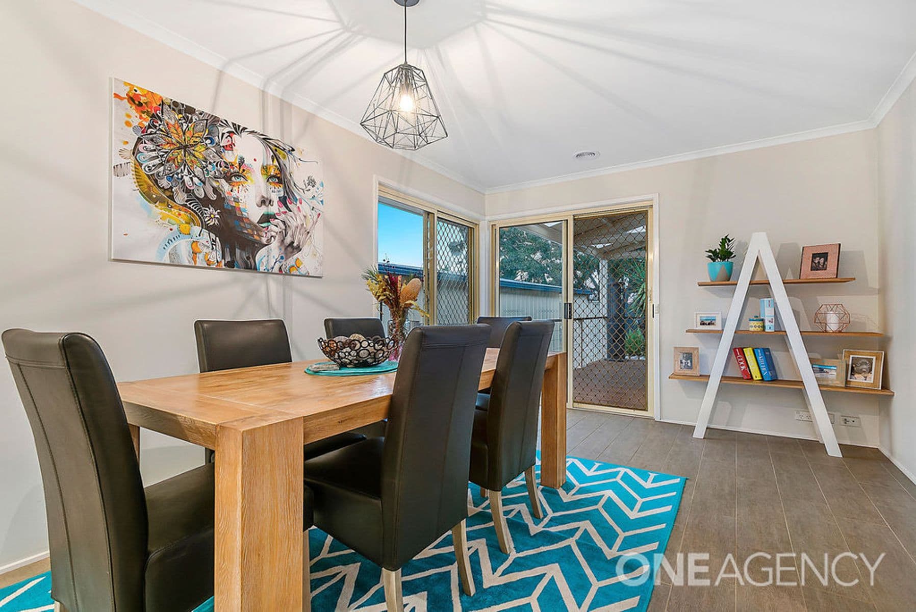 37 Davenport Drive, Sunbury, Sunbury - Thumbnail 4