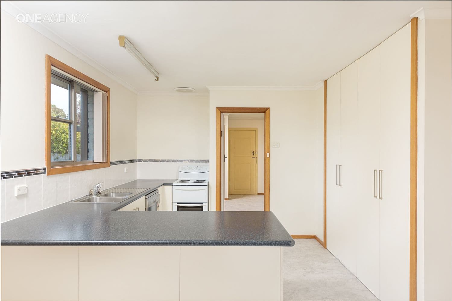 26 Raglan Street, Somerset, Somerset - Thumbnail 3