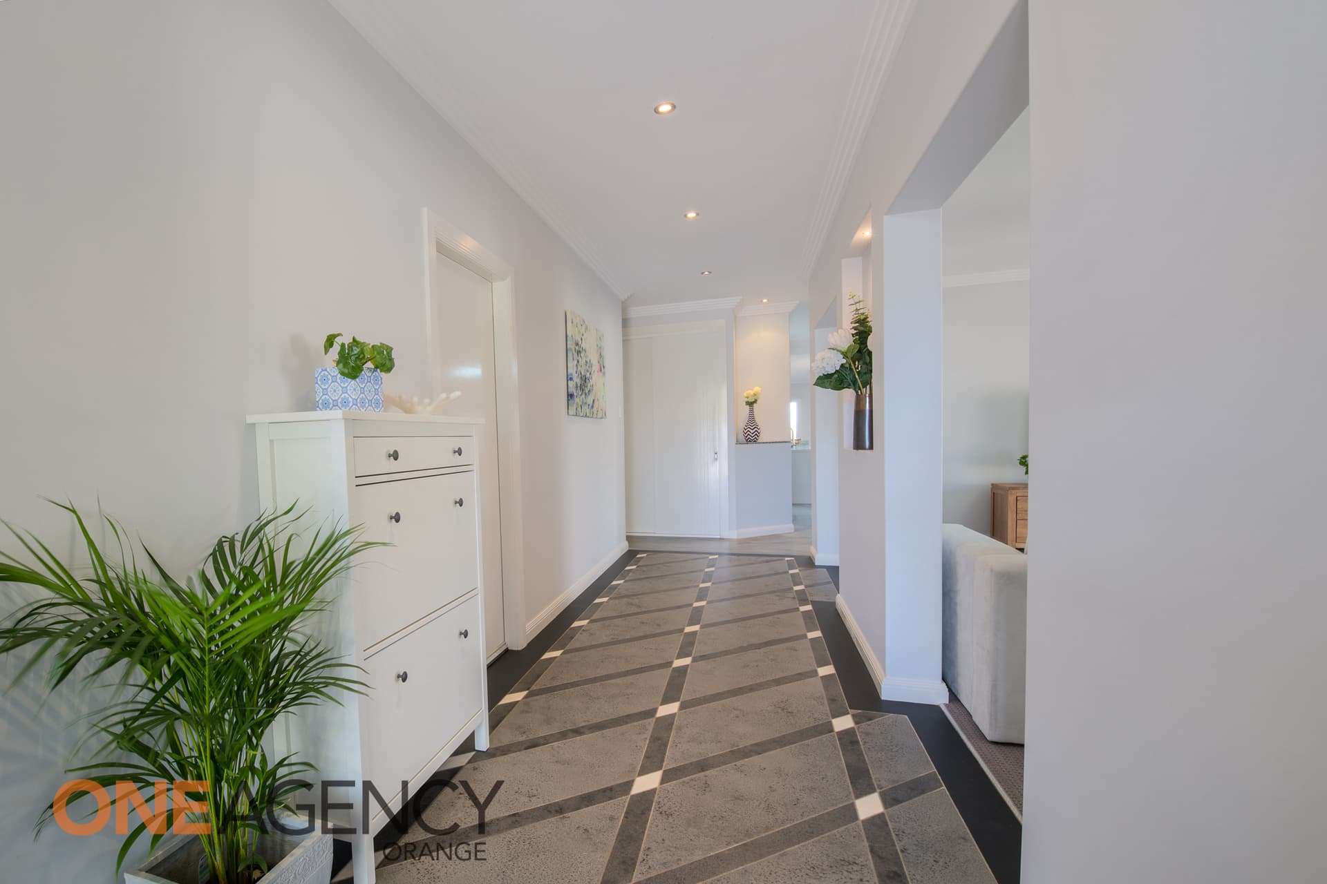 64 Carwoola Drive, Orange, Orange - Thumbnail 2