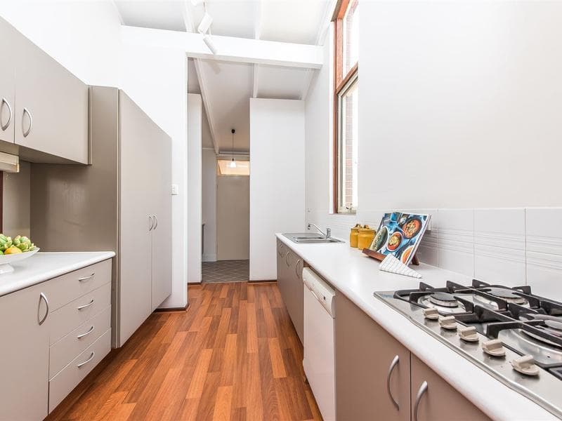 5 Wincanton Road, Karrinyup, Karrinyup - Thumbnail 3