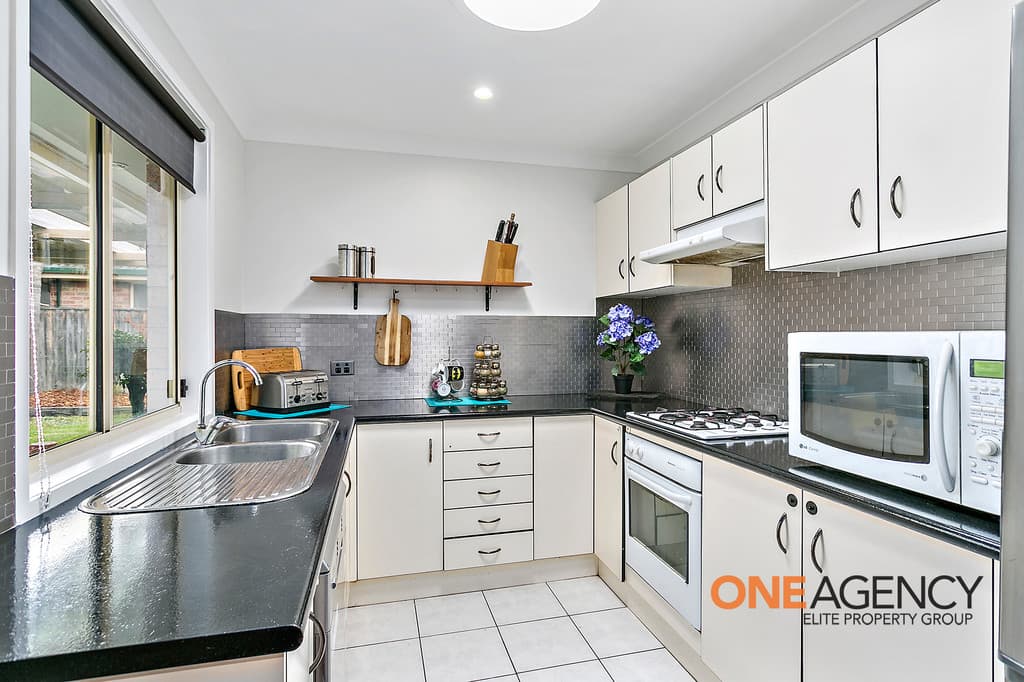 28 Samuel Circuit, Albion Park, Albion Park - Thumbnail 4