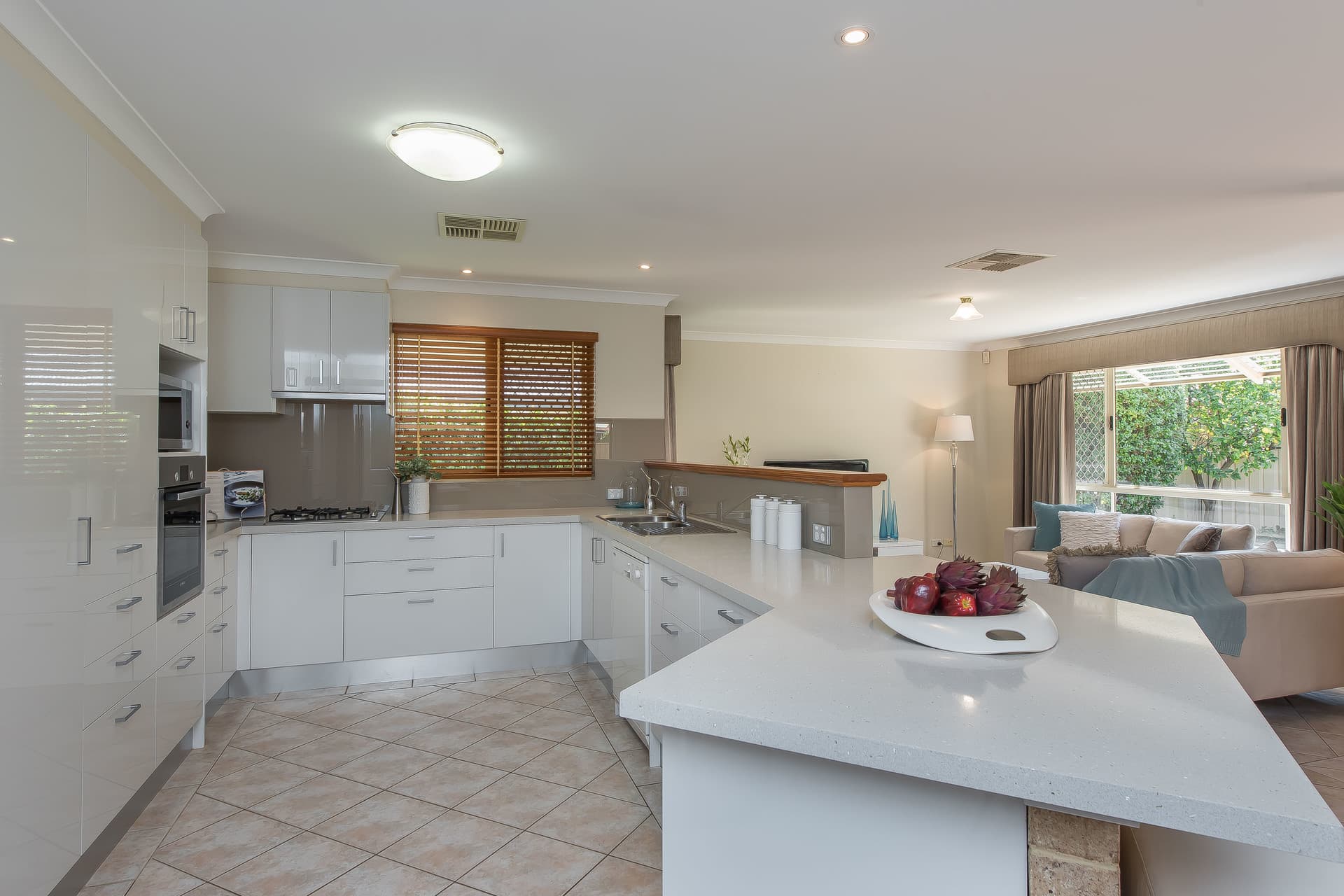 16 Exmouth Vista, Gwelup, Gwelup - Thumbnail 2