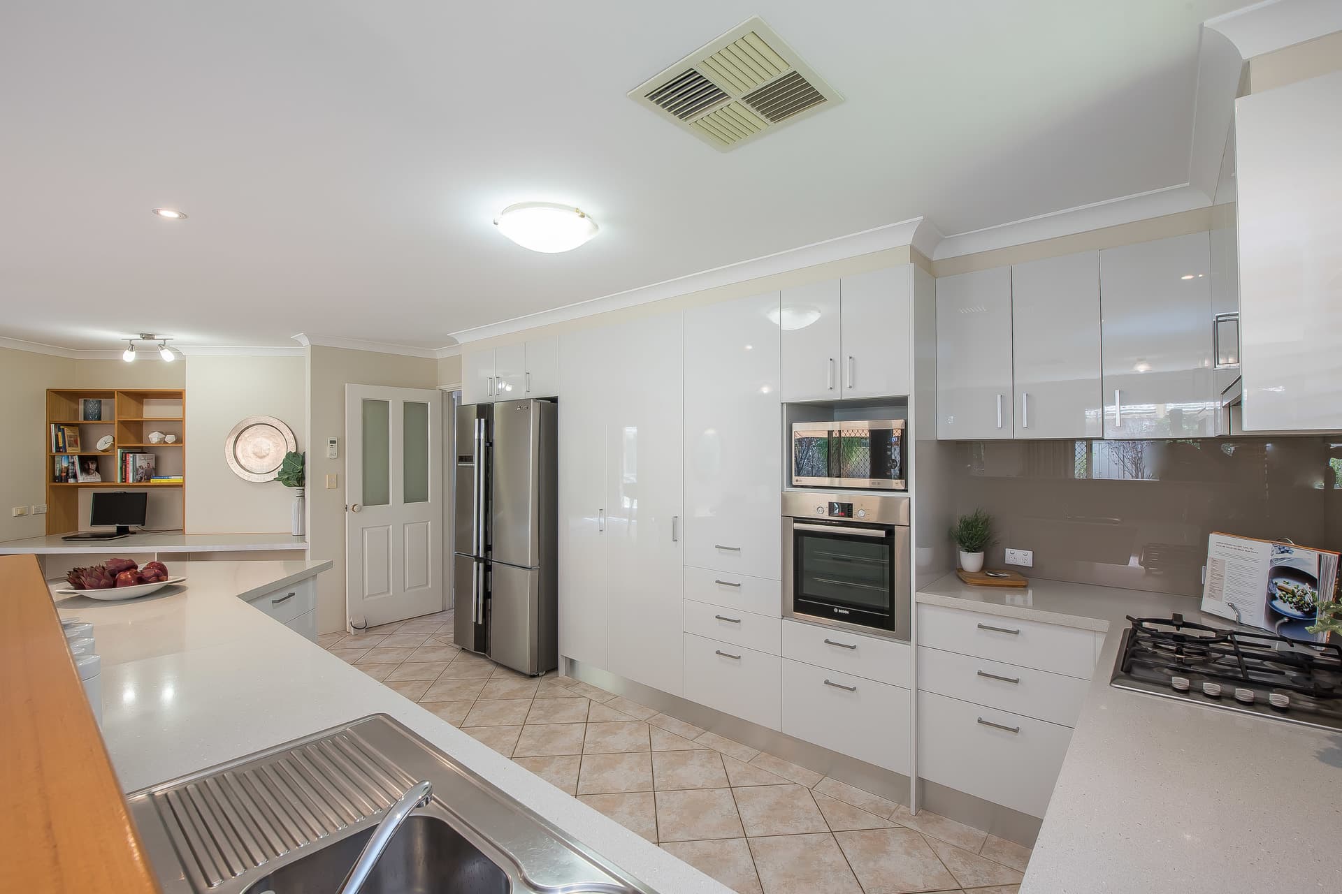 16 Exmouth Vista, Gwelup, Gwelup - Thumbnail 4