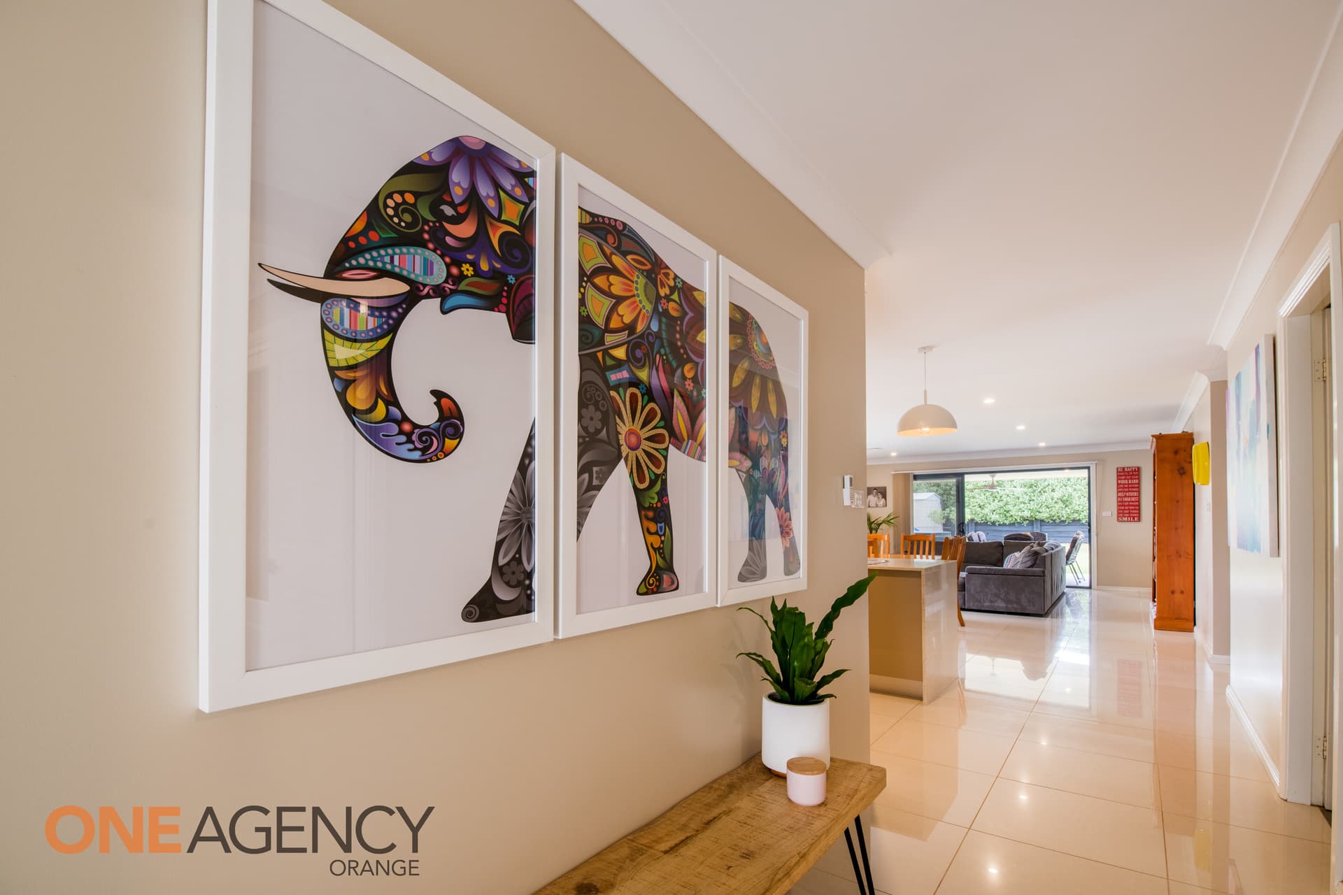 24 Pippin Way, Orange, Orange - Thumbnail 2
