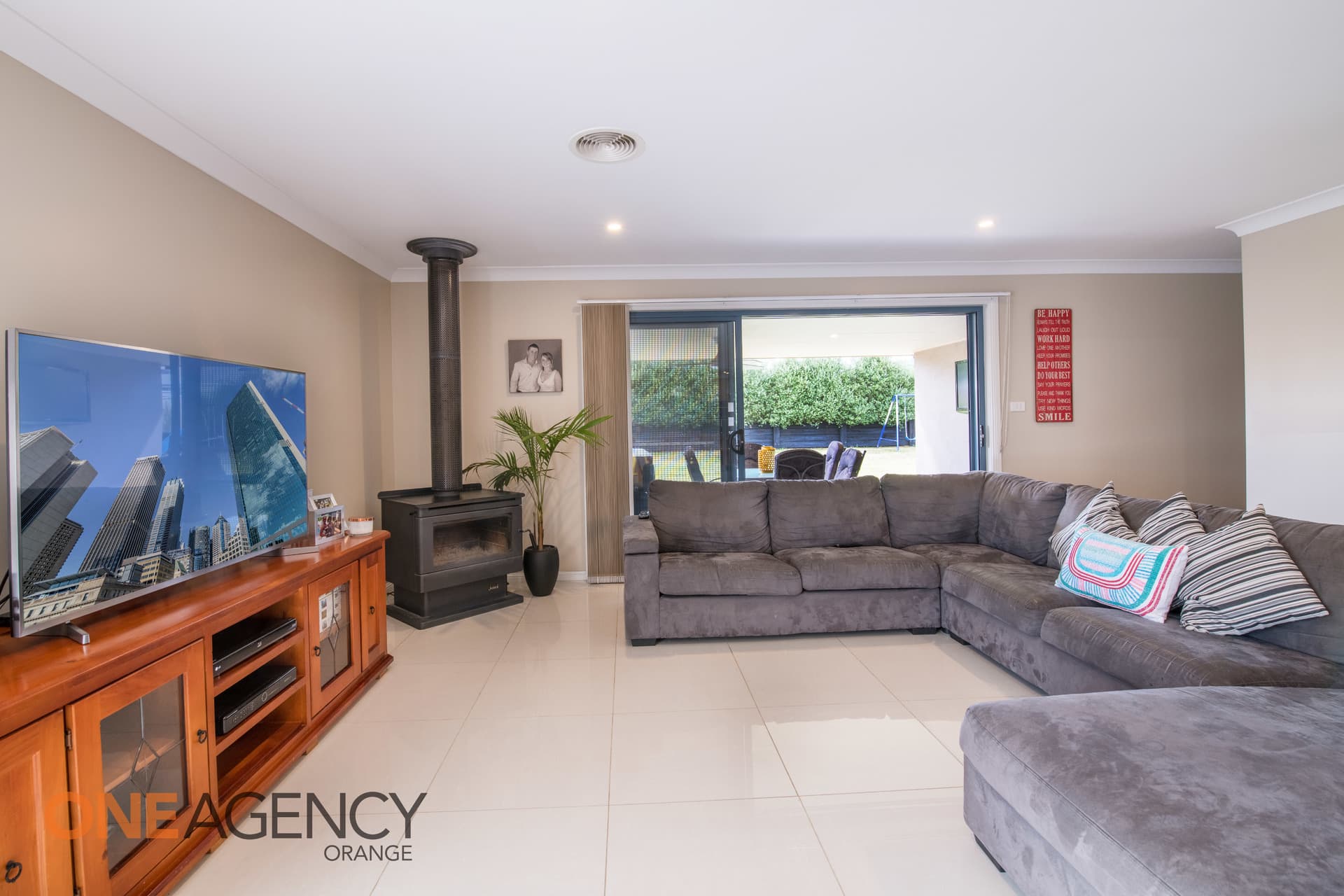 24 Pippin Way, Orange, Orange - Thumbnail 4