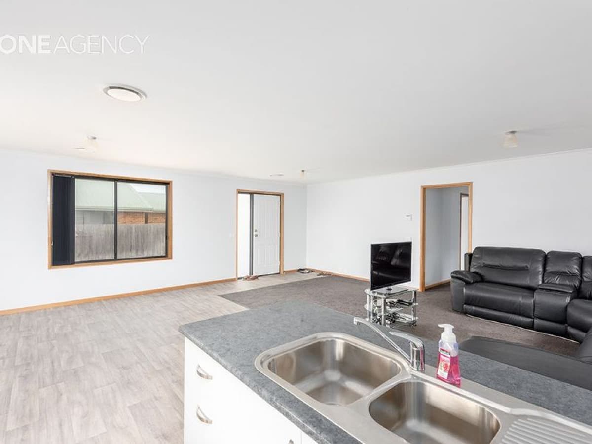 35 Walker Street, Wynyard, Wynyard - Thumbnail 3