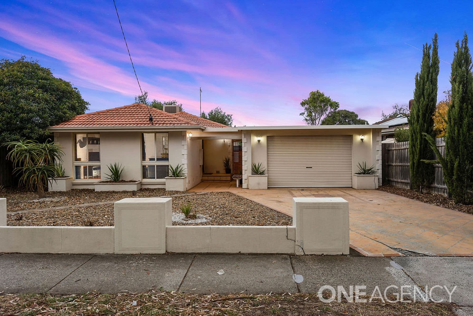 585 Elizabeth Drive, Sunbury, Sunbury - Image 1