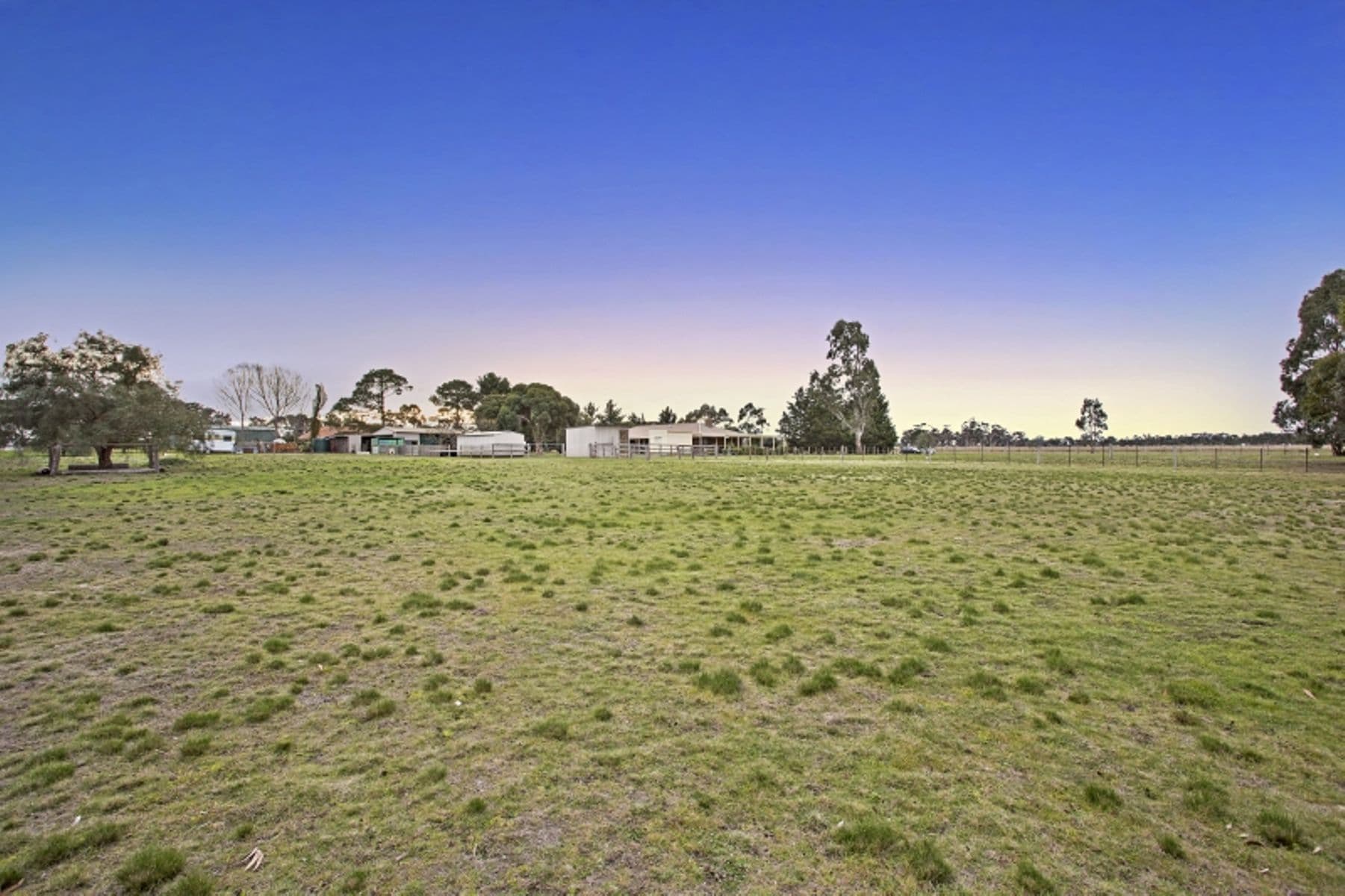 45 Raes Road, Sunbury, Sunbury - Thumbnail 2