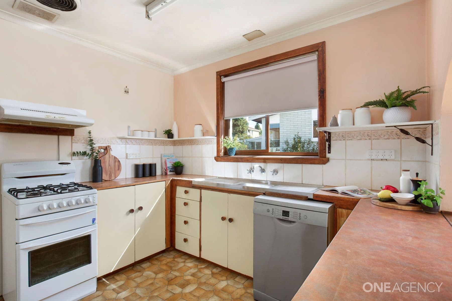 24 New World Avenue, Trevallyn, Trevallyn - Thumbnail 4