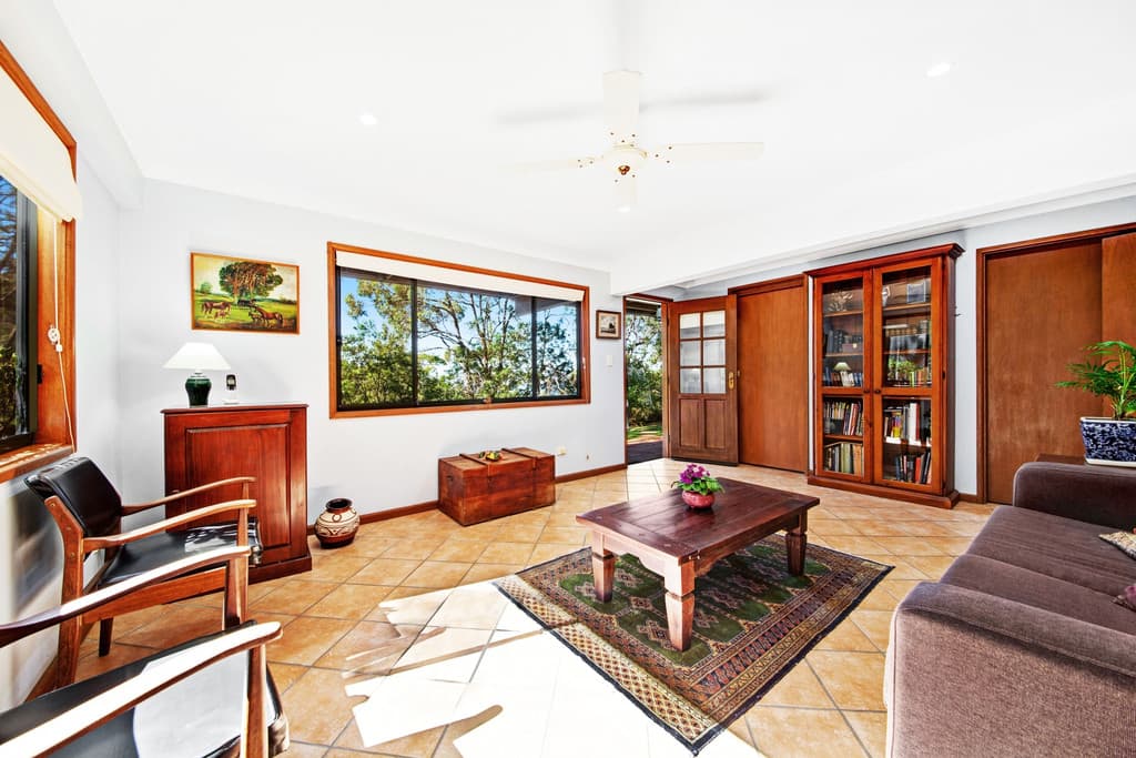 21 Kateena Avenue, Tascott, Tascott - Thumbnail 3