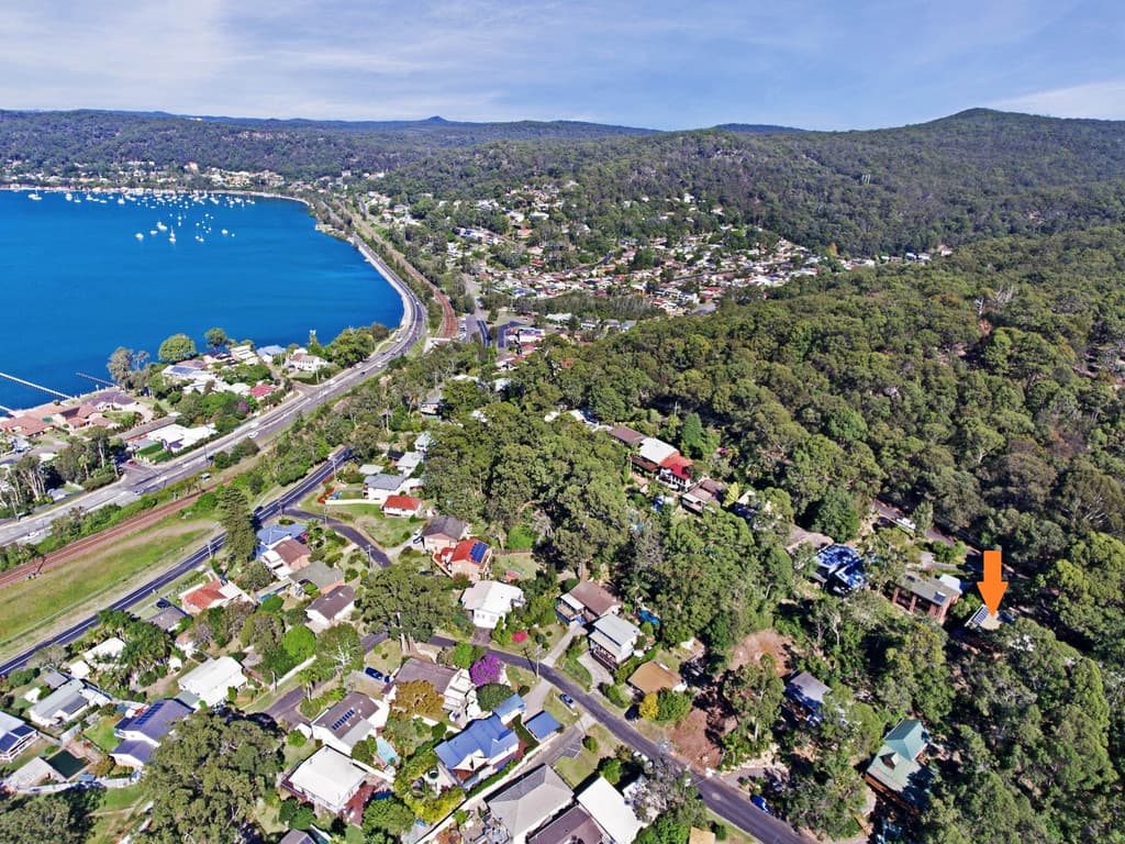 21 Kateena Avenue, Tascott, Tascott - Image 1