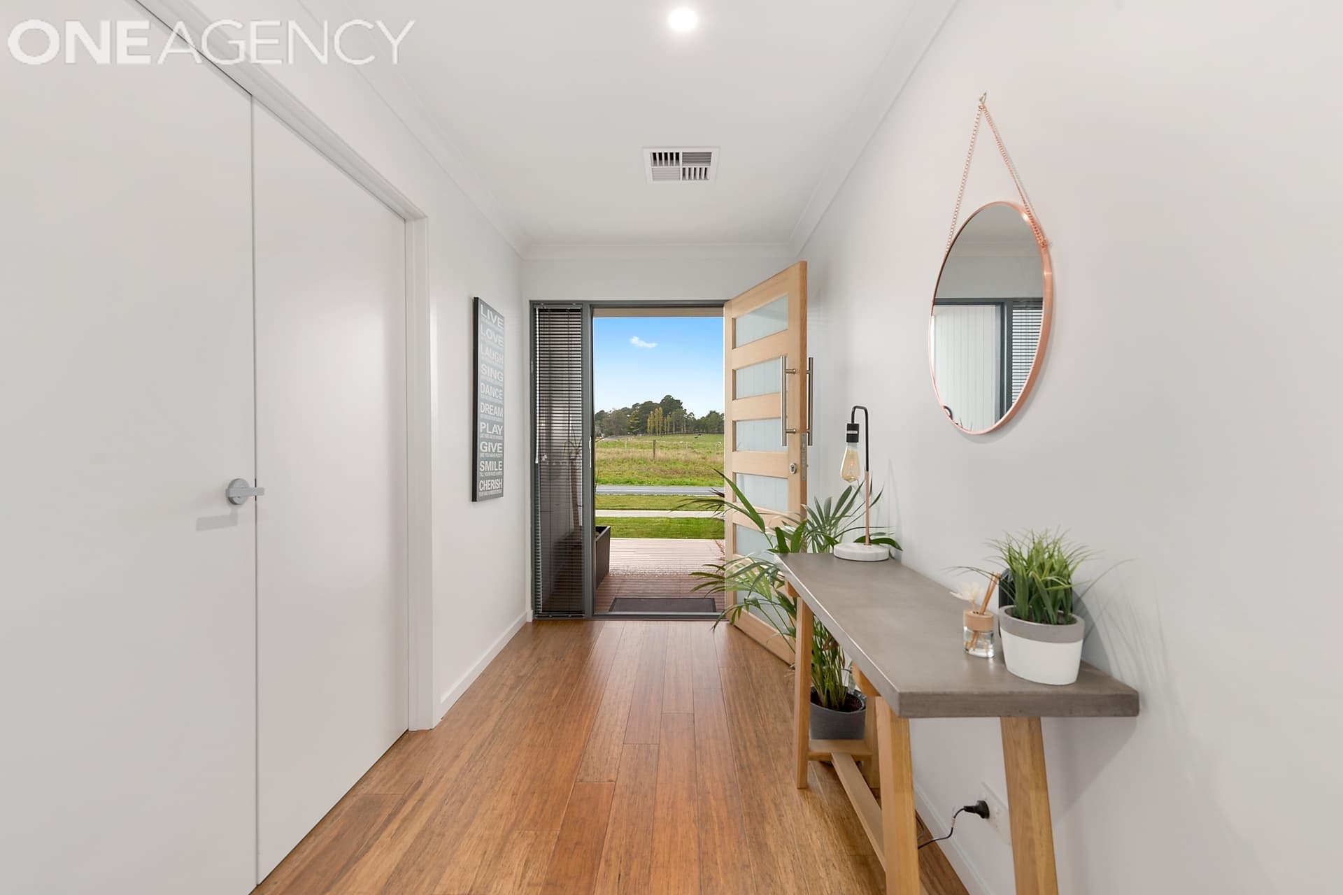 4 Robert Street, Latrobe, Latrobe - Thumbnail 2