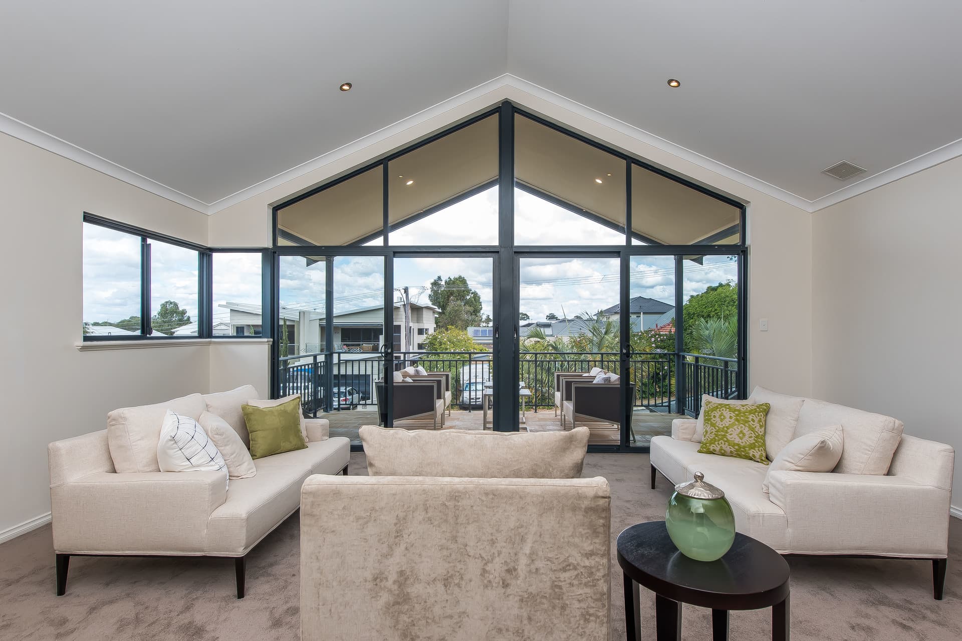 4 Stoneman Street, Karrinyup, Karrinyup - Image 1