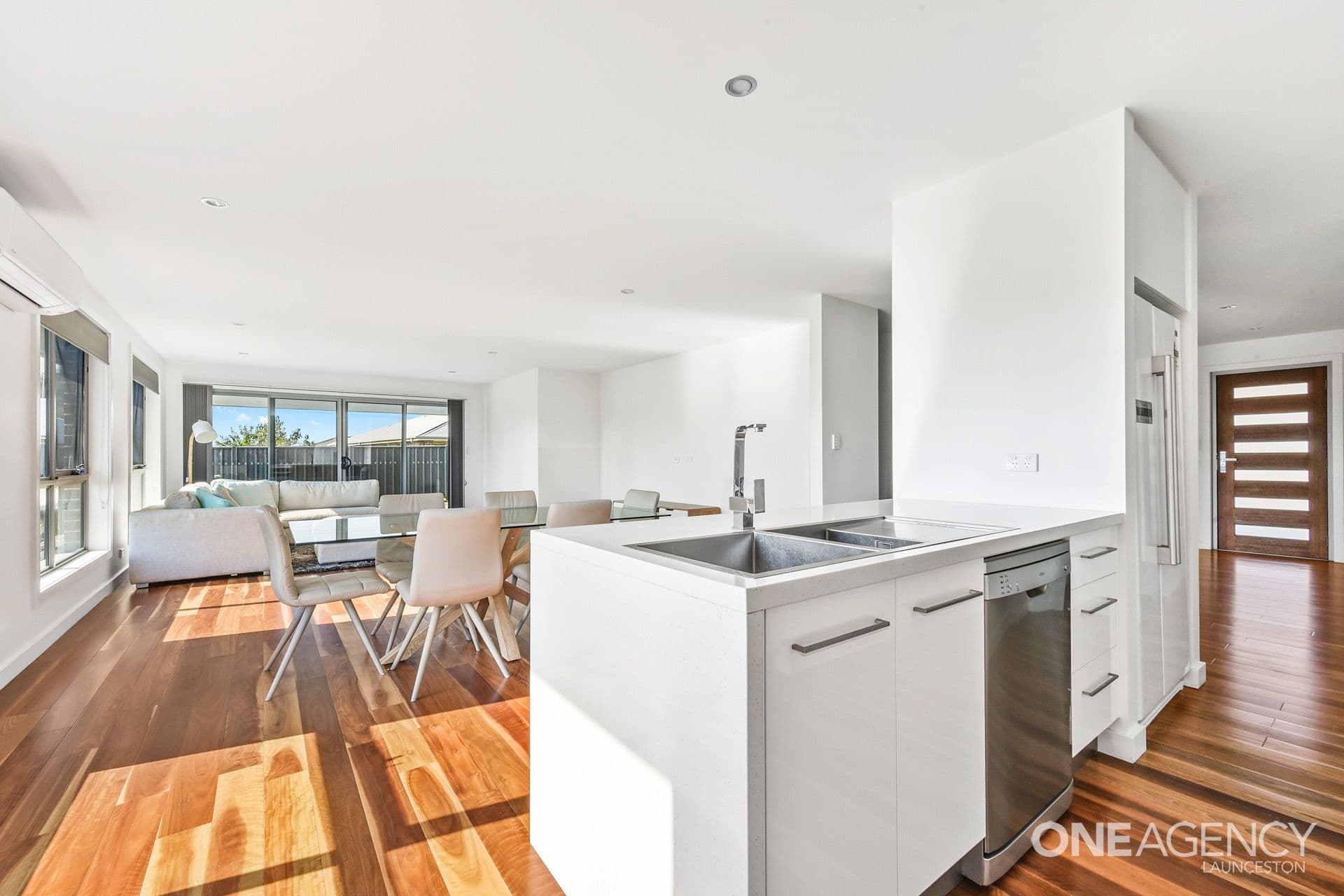 5 Carol Court, Westbury, Westbury - Thumbnail 5