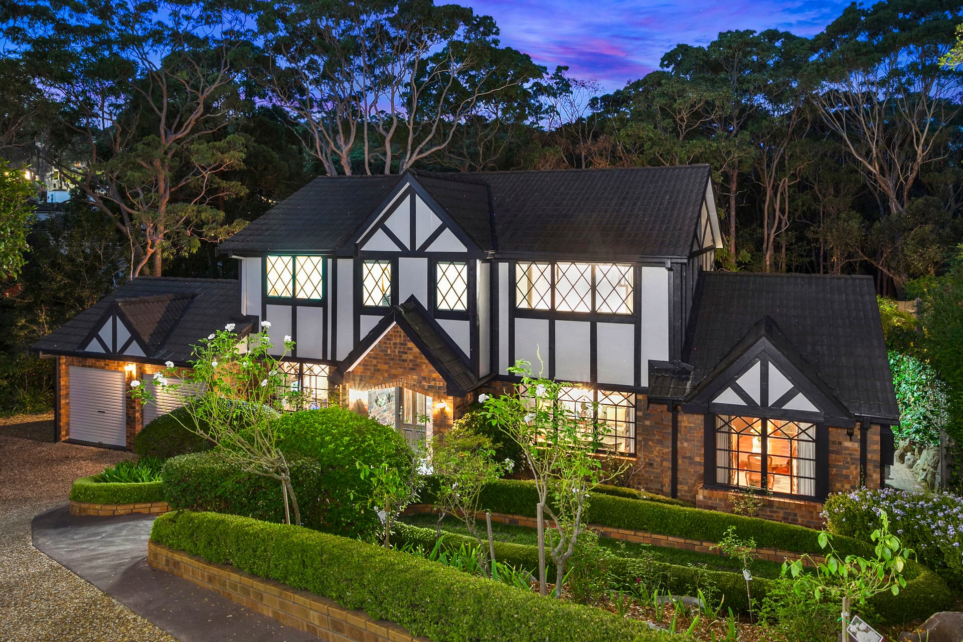 16 Hamelin Place, Illawong, Illawong - Thumbnail 2