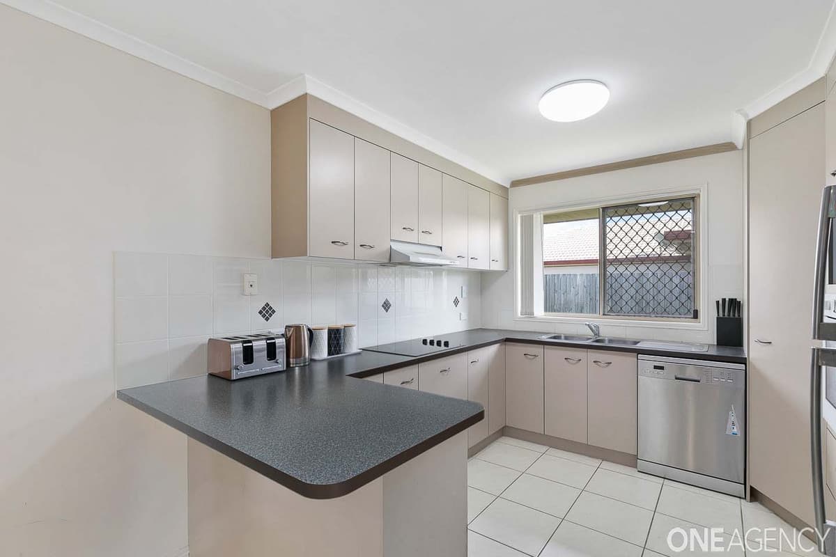23 Moonstone Drive, Urangan, Urangan - Thumbnail 2