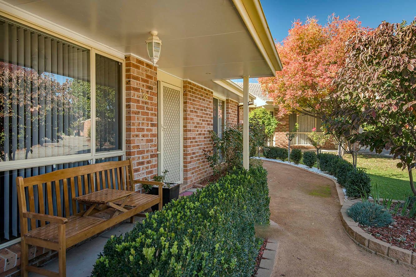 28/36 Fink Crescent, Calwell, Calwell - Thumbnail 2