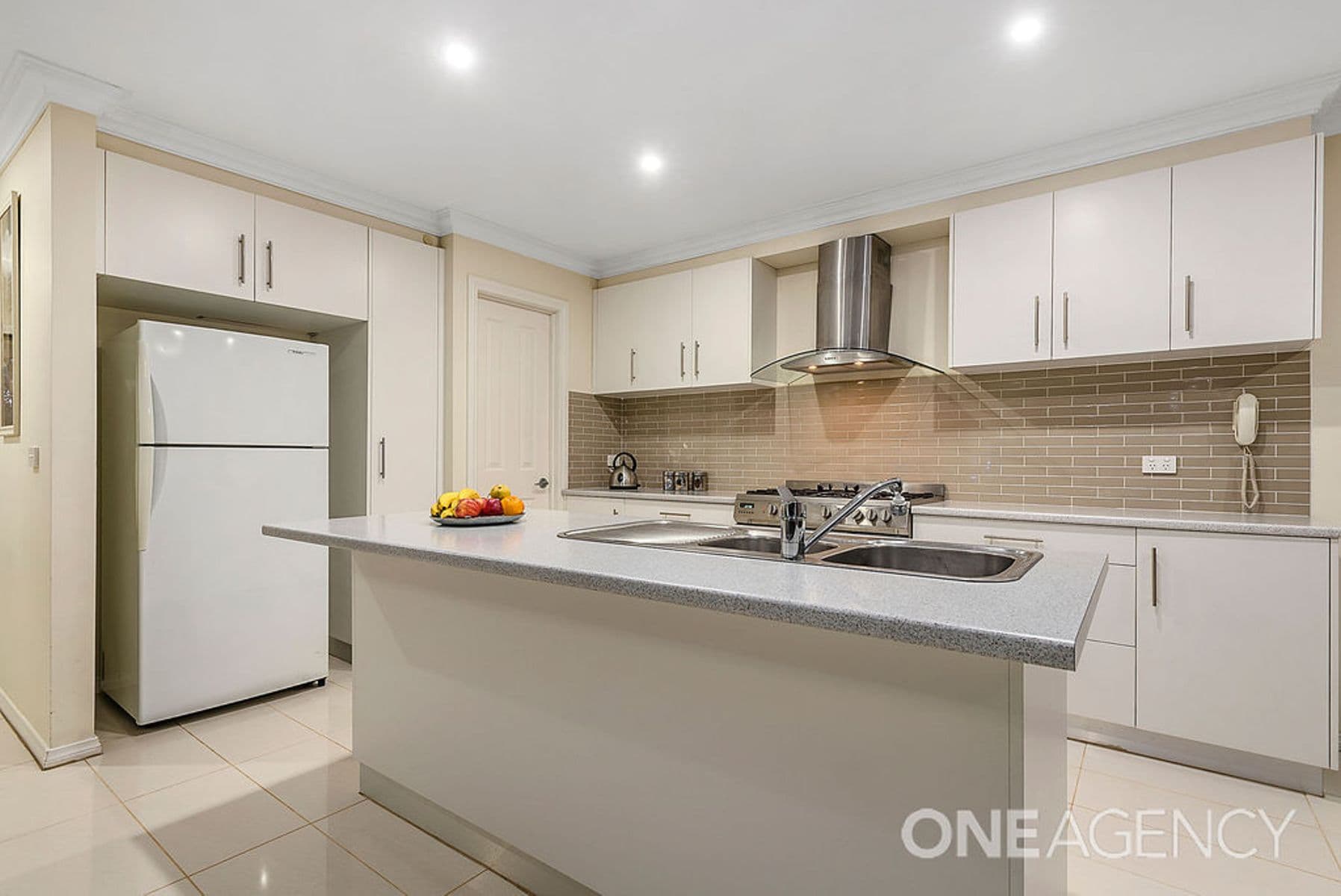 3 Greenhill Court, Sunbury, Sunbury - Thumbnail 3