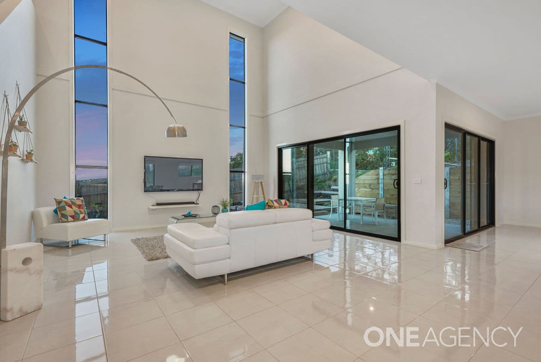 9 Emma Court, Sunbury, Sunbury - Thumbnail 3