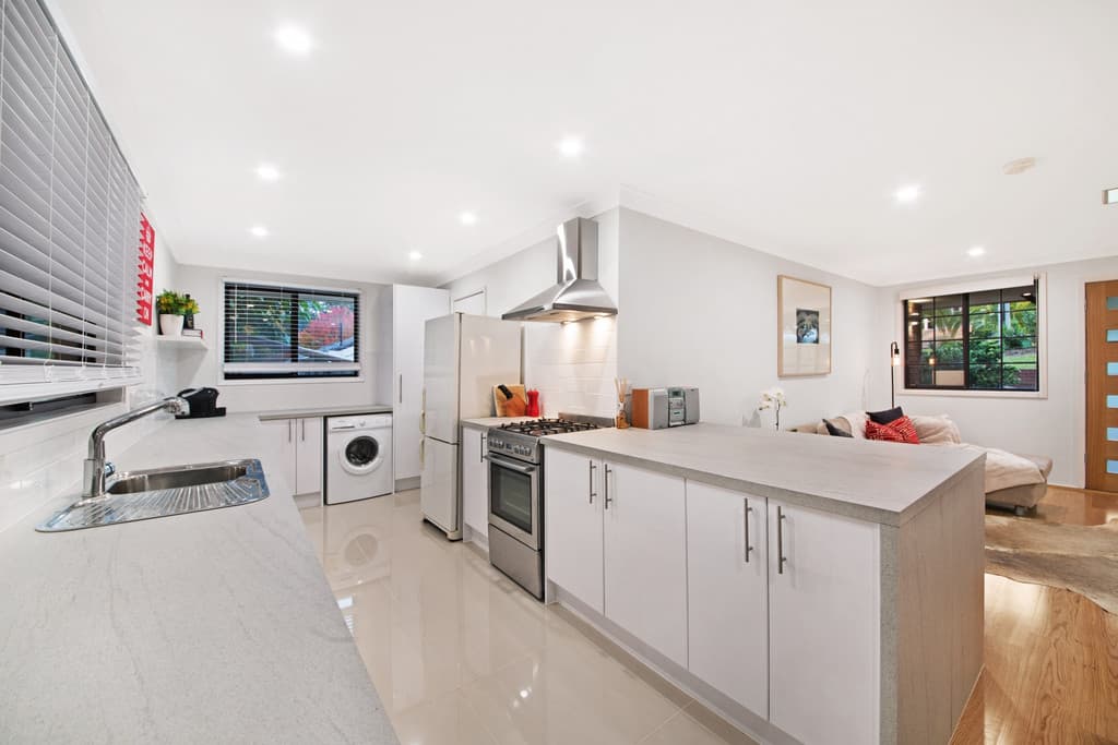 42 Stachon Street, North Gosford, North Gosford - Thumbnail 5