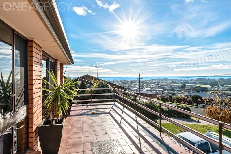 24 Clarke Street, Ulverstone, Ulverstone - Thumbnail 2