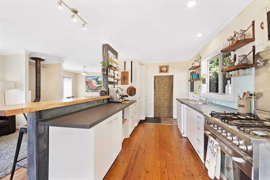 1 Northwind Avenue, Point Clare, Point Clare - Thumbnail 2