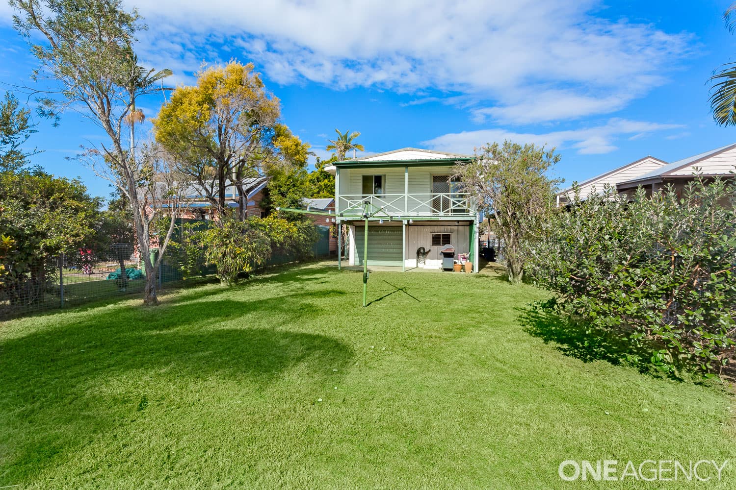 16 Frank Street, Scarborough, Scarborough - Image 1