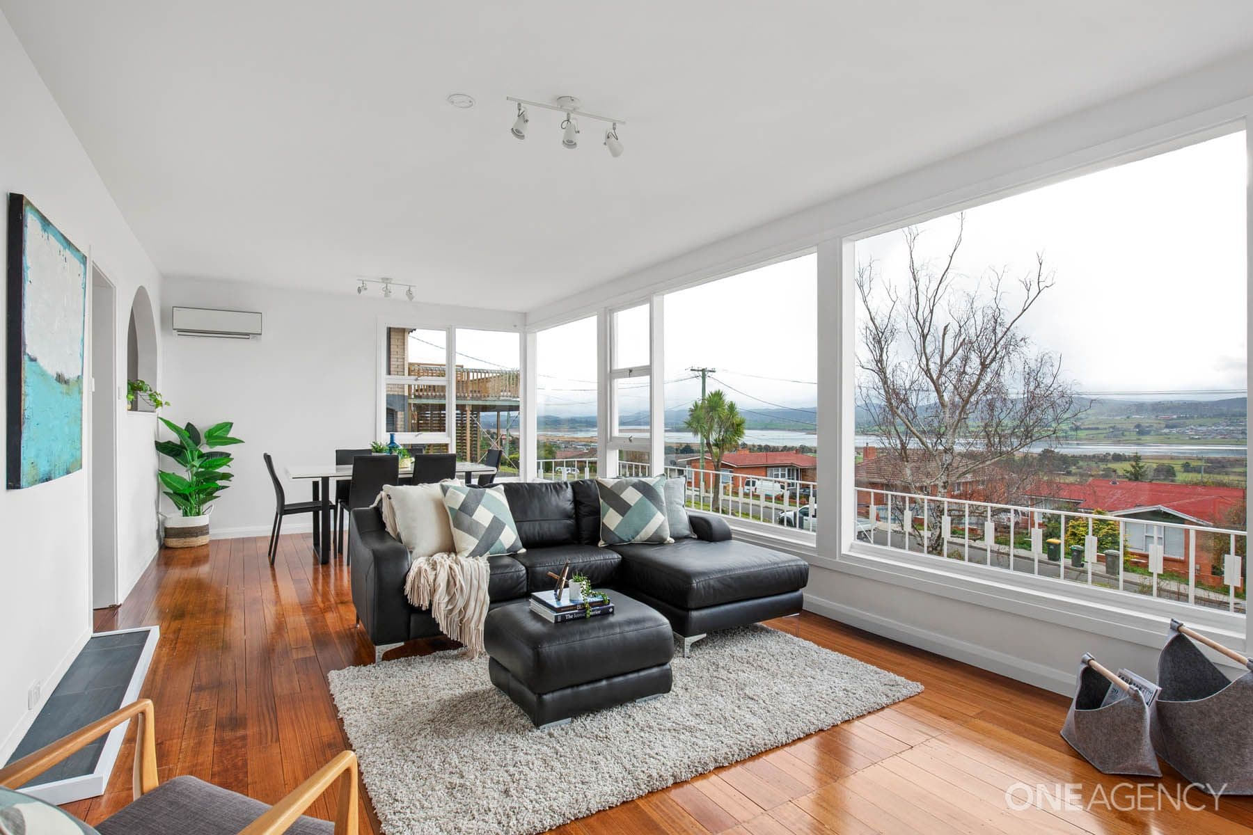 61 Dion Crescent, Riverside, Riverside - Thumbnail 5