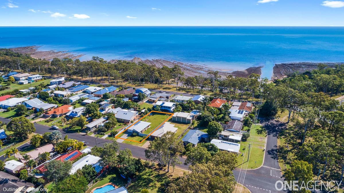 56 Spence Street, Point Vernon, Point Vernon - Image 1