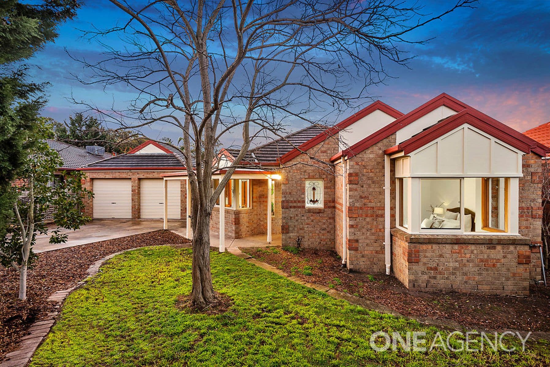 28 Olive Grove, Sunbury, Sunbury - Thumbnail 2