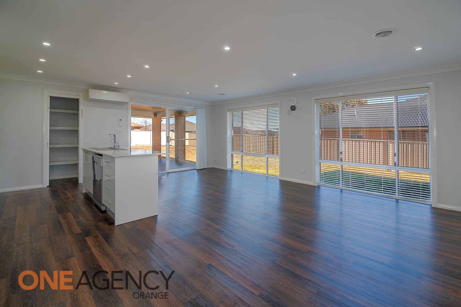 11 Molloy Drive, Orange, Orange - Thumbnail 3