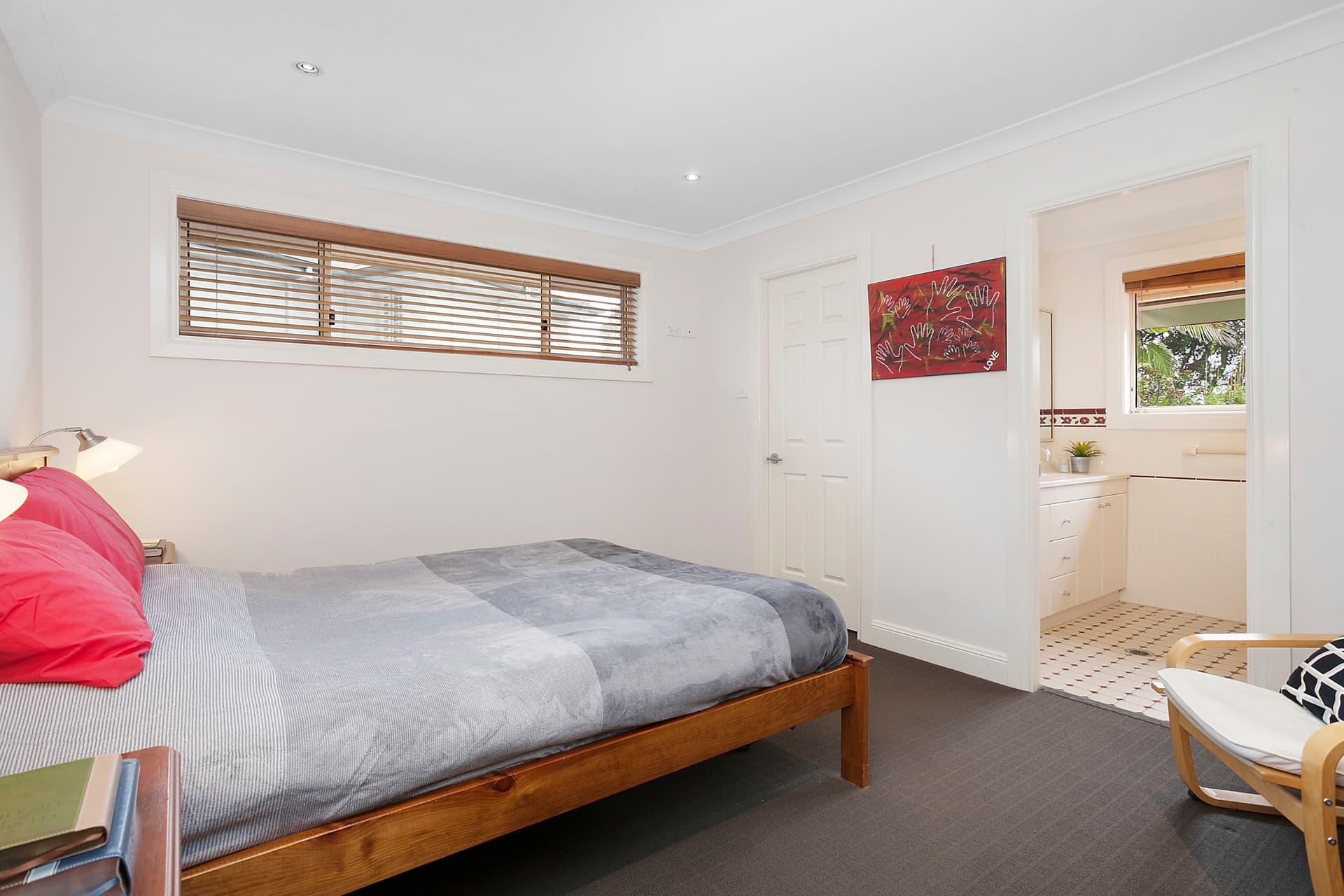 13a Edwards Place, Barden Ridge, Barden Ridge - Thumbnail 6