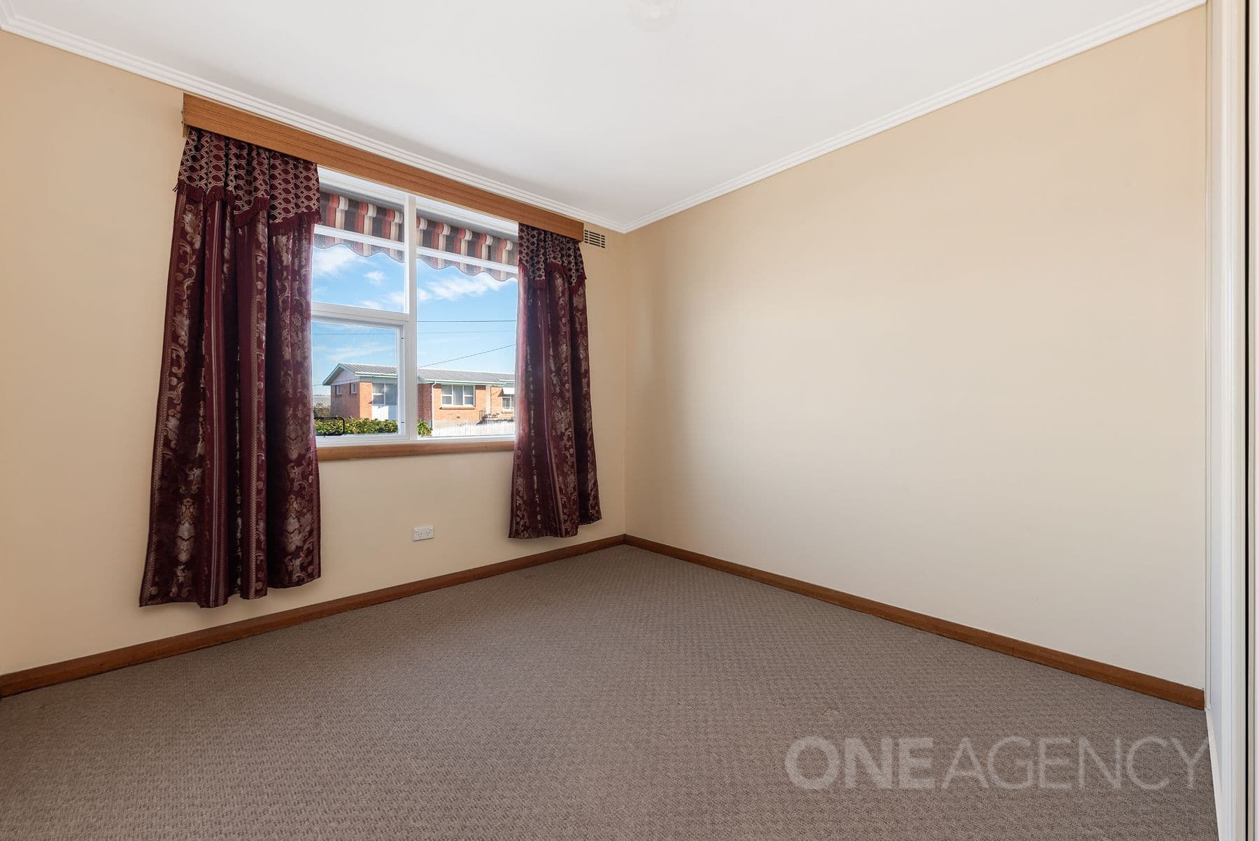 6 Laver Grove, Newnham, Newnham - Thumbnail 6