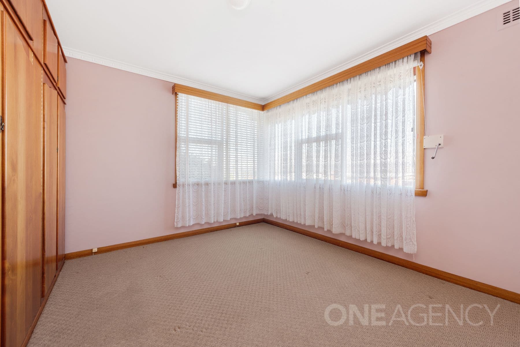6 Laver Grove, Newnham, Newnham - Thumbnail 7