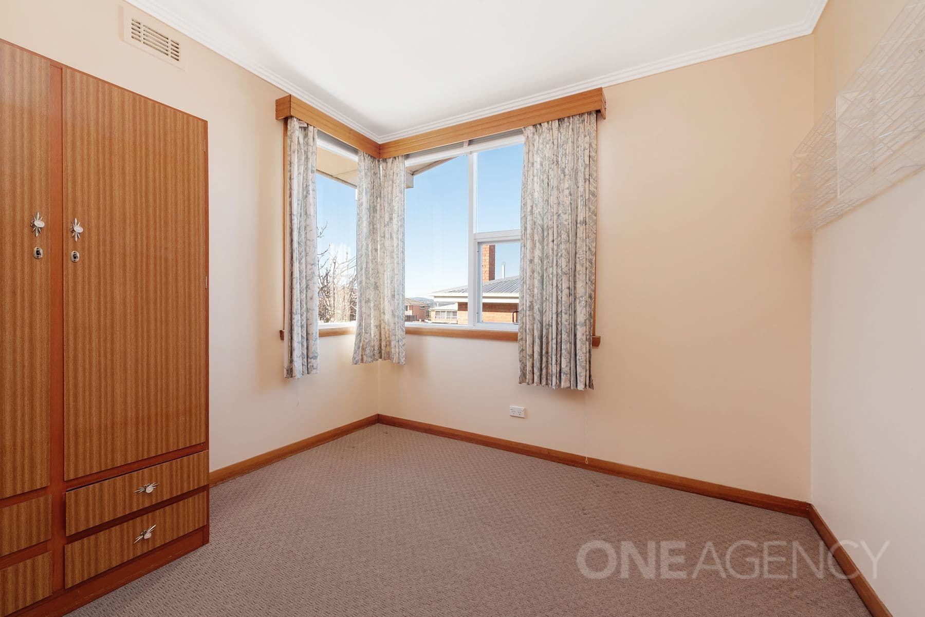 6 Laver Grove, Newnham, Newnham - Thumbnail 8