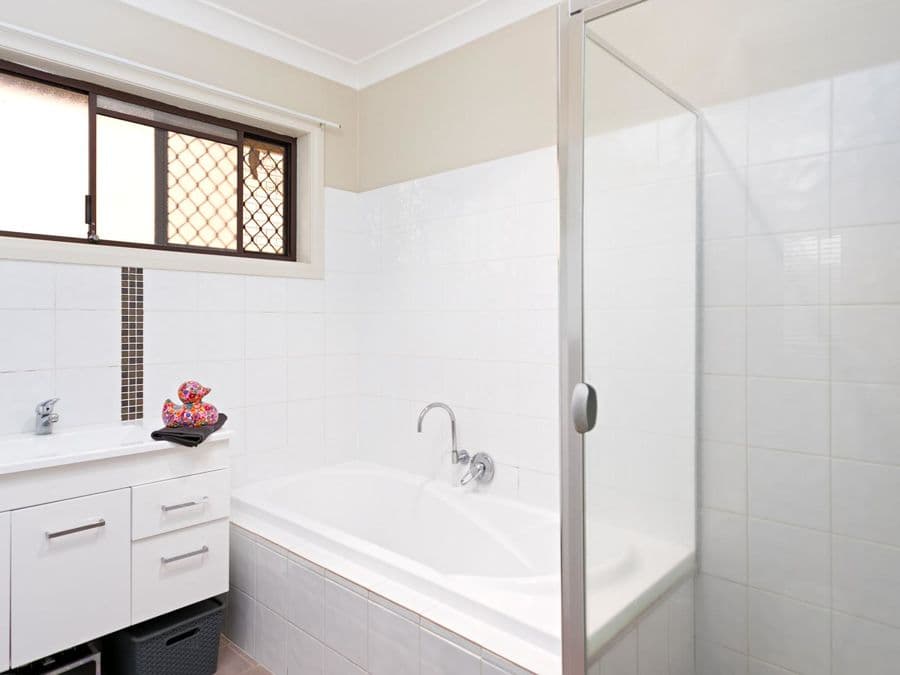 31 Goborra Street, Glenfield Park, Glenfield Park - Thumbnail 7