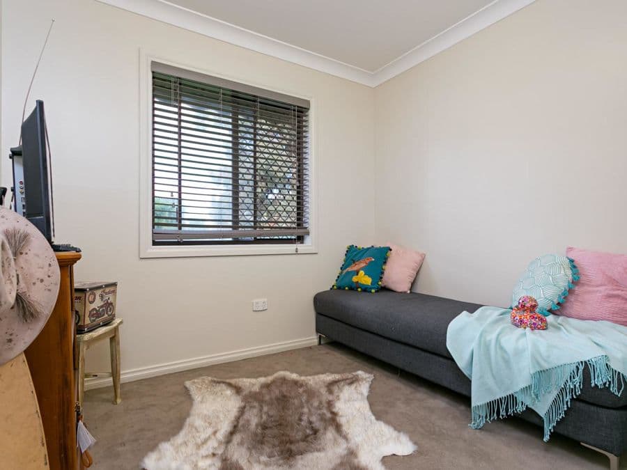 31 Goborra Street, Glenfield Park, Glenfield Park - Thumbnail 8