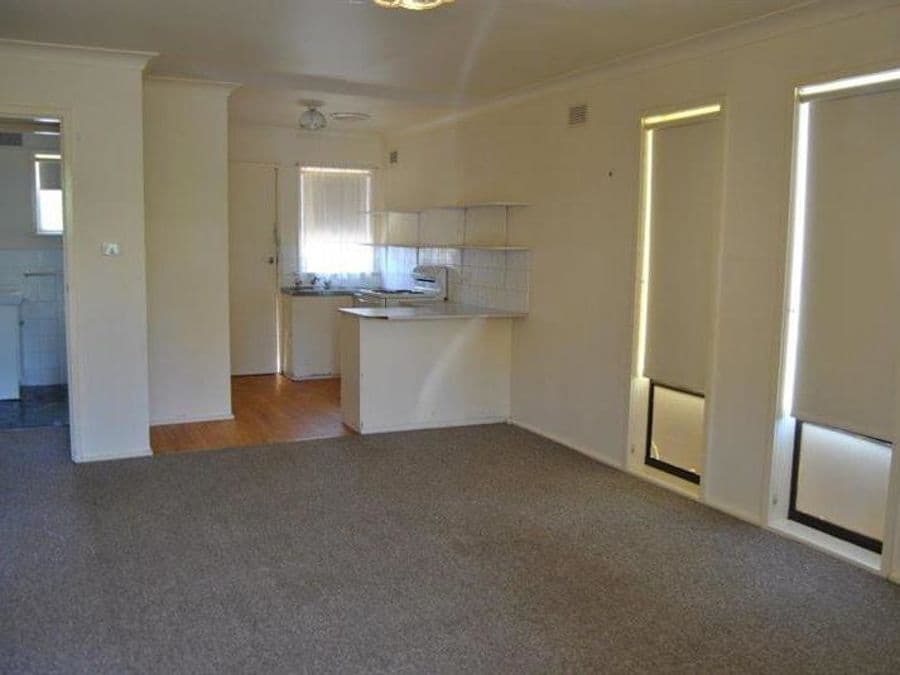 1-5/8 Nordlingen Drive, Tolland, Tolland - Thumbnail 2