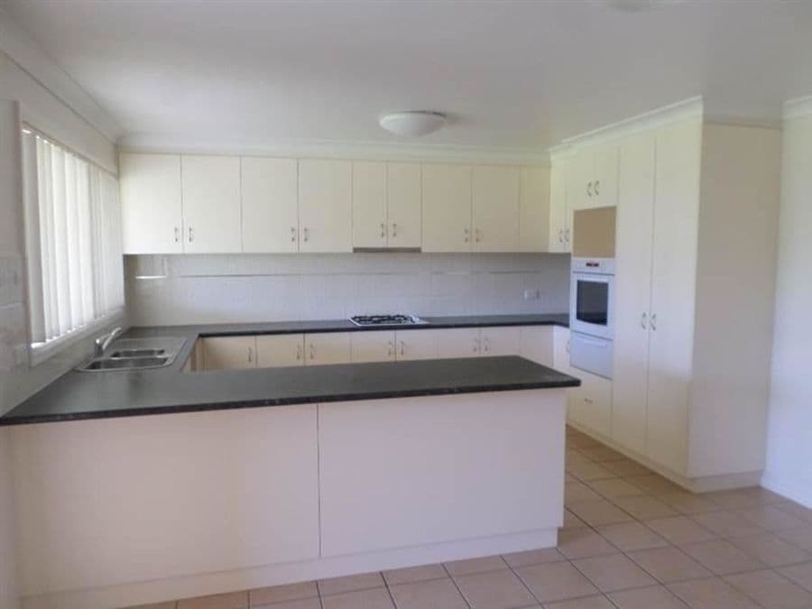 36 Barrima Drive, Glenfield Park, Glenfield Park - Thumbnail 2