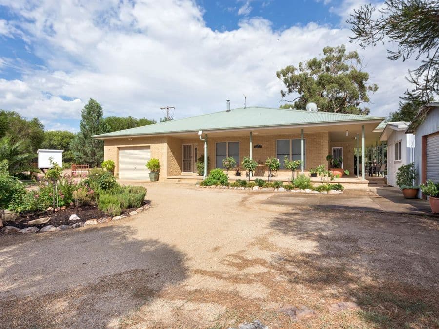 6 Thomas Street, Currawarna, Currawarna - Image 1