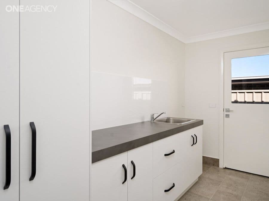 97 Bradman Drive, Boorooma, Boorooma - Thumbnail 7