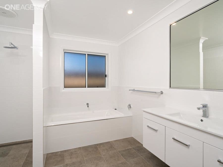 97 Bradman Drive, Boorooma, Boorooma - Thumbnail 8