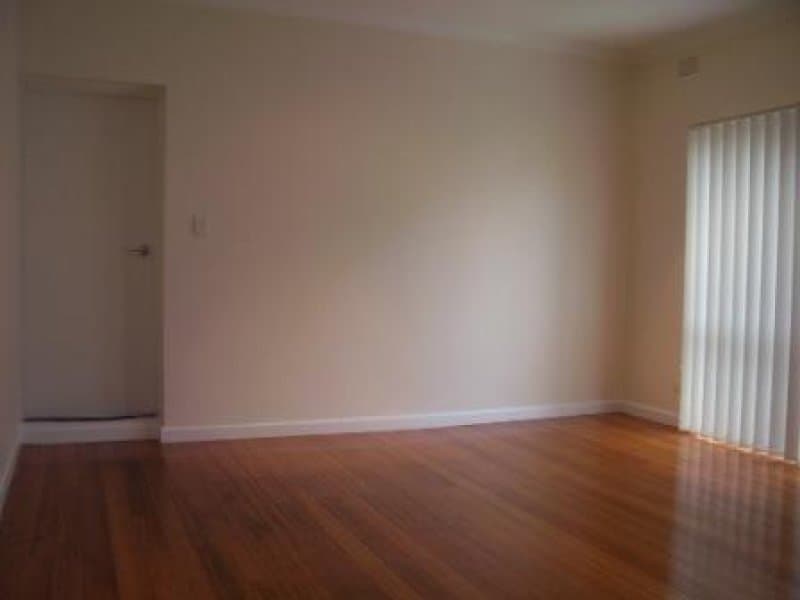 36 Scotsburn Avenue, Oakleigh South, Oakleigh South - Thumbnail 4
