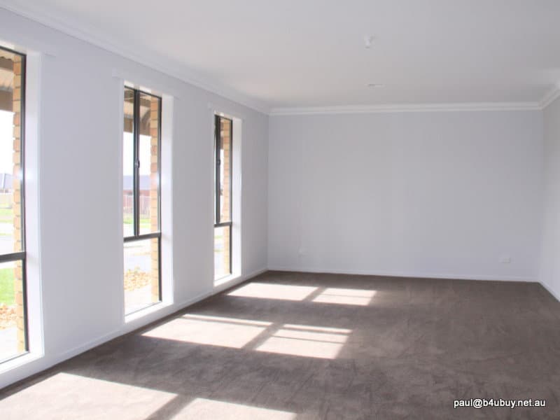 651 Hawkseye Way, Cranbourne East, Cranbourne East - Thumbnail 5