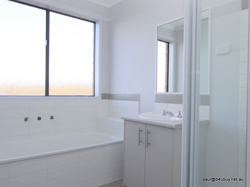 651 Hawkseye Way, Cranbourne East, Cranbourne East - Thumbnail 6