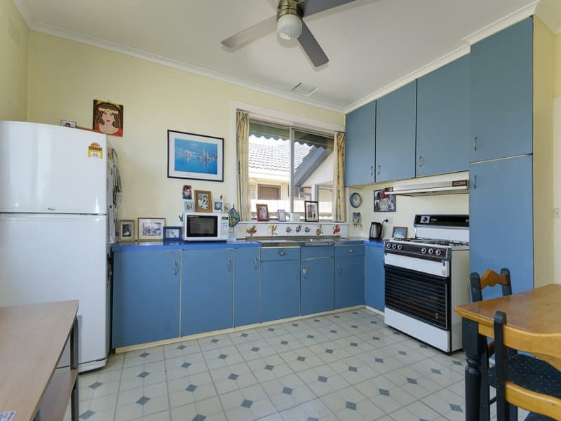 37 Lincoln Parade, Aspendale, Aspendale - Thumbnail 2