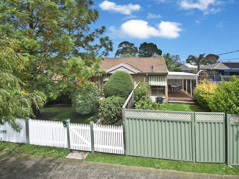 42 Randall Avenue, Chelsea, Chelsea - Image 1