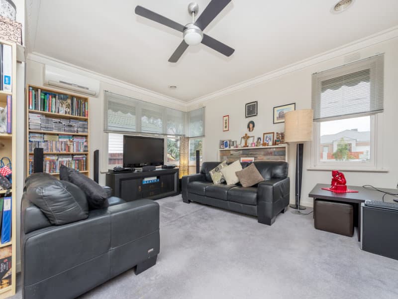 22 Gainsborough Road, Mentone, Mentone - Thumbnail 2