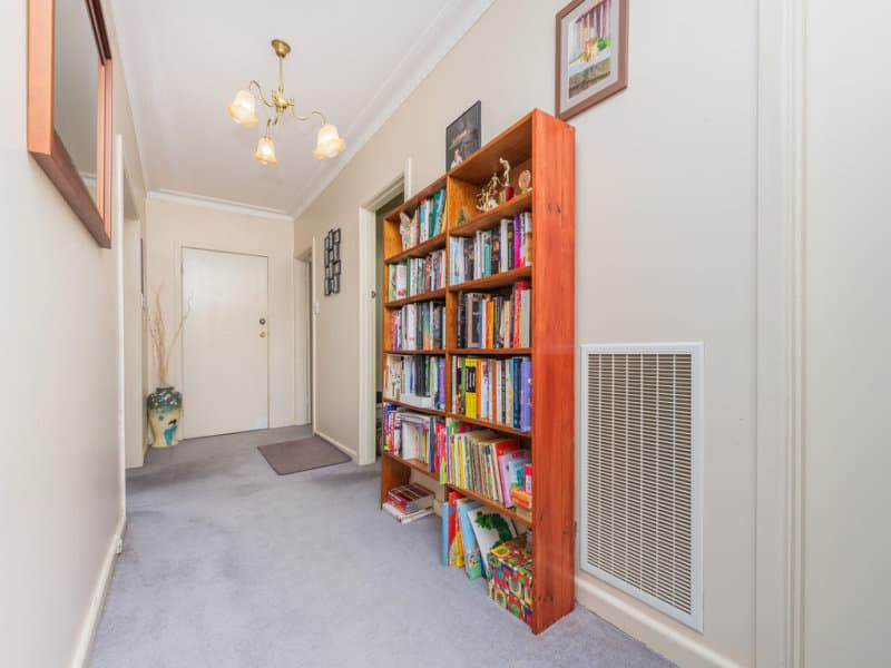 22 Gainsborough Road, Mentone, Mentone - Thumbnail 3